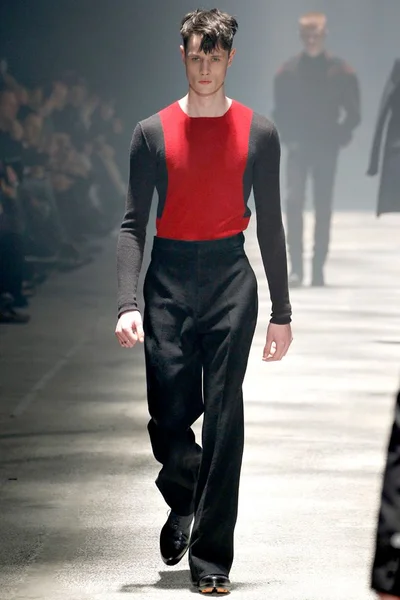 Look 26
